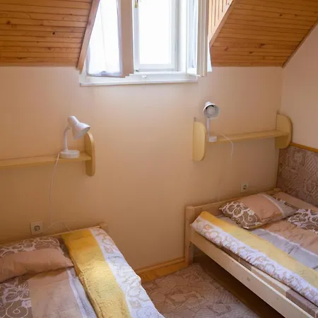 Roza Apartman - Apartment Balatonfenyves